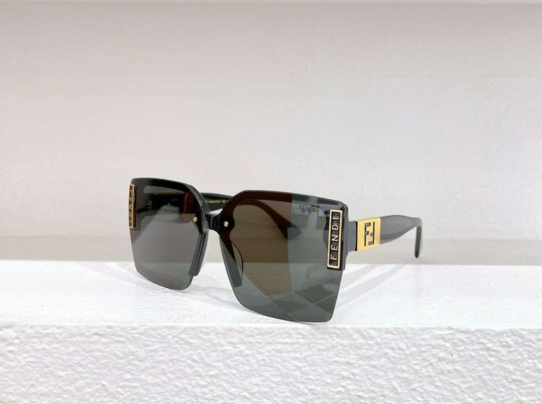 Picture of Burberry Sunglasses _SKUfw55765705fw